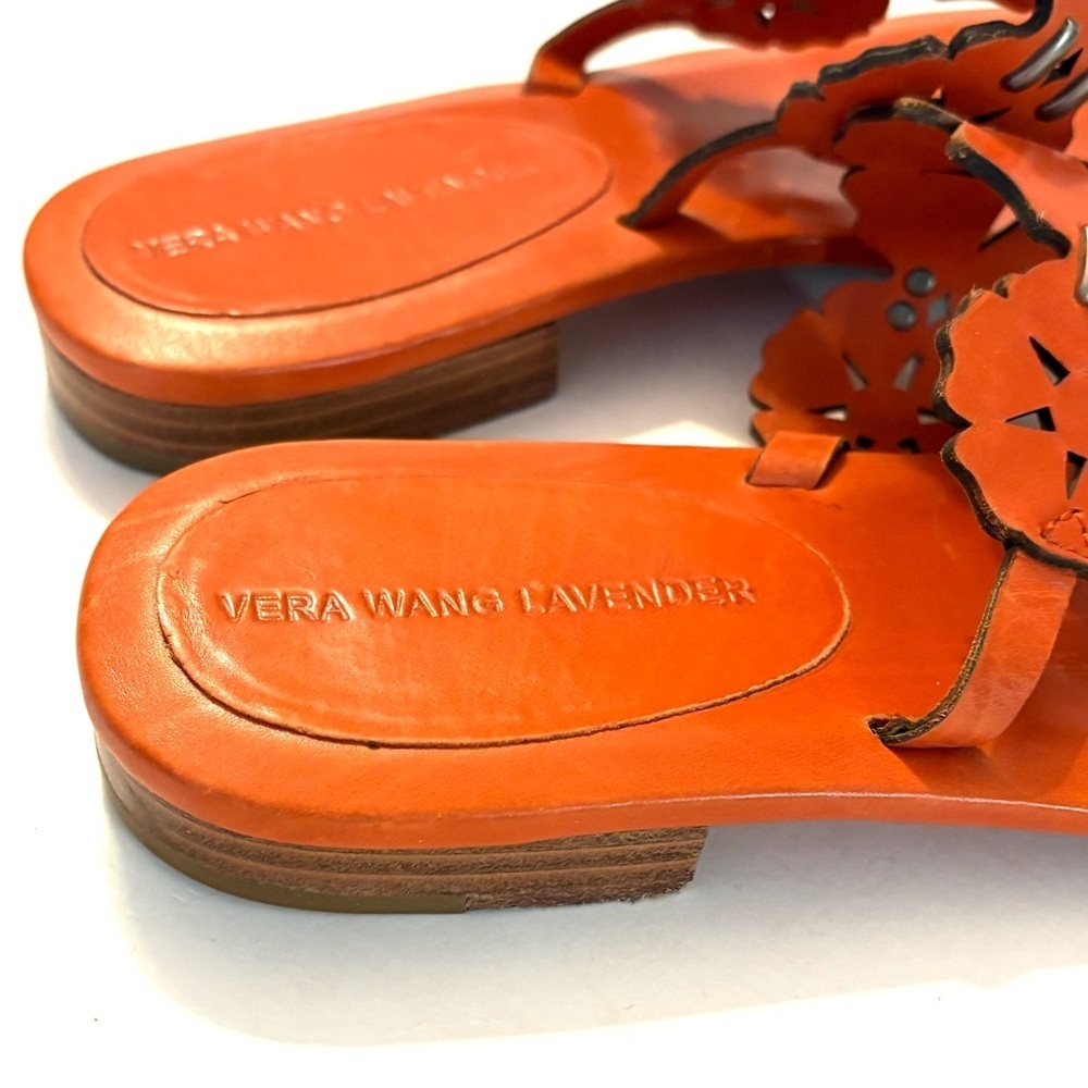 VERA WANG Lavender
Sandals Orange Leather
Thong Laser Cut - Picture 8 of 8